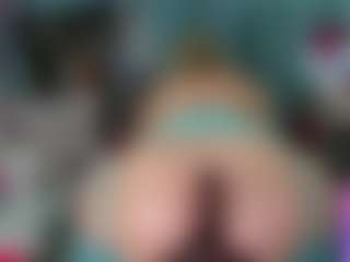 Live cam show with -R-A-R-E- - Butt Plug on Camsoda
