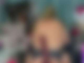 Live cam show with -R-A-R-E- - Underwear on AdultVida.com