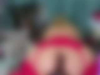 -R-A-R-E-'s Live Sex Cam Show