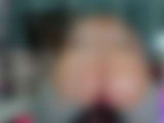 -R-A-R-E-'s Live Sex Cam Show