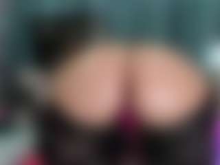 Live cam show with -R-A-R-E- - Squirt Mature on Dolls Live