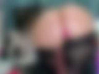 -R-A-R-E-'s Live Sex Cam Show