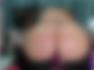 Live cam show with -R-A-R-E- - Thong on camwithhim.com