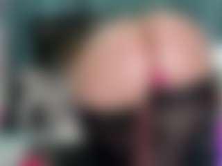 Live cam show with -R-A-R-E- - Average on xxxlivecams.org