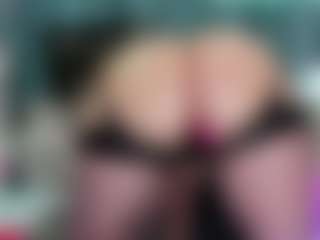 Live cam show with -R-A-R-E- - Fatpussy on liverealitysex.com