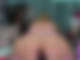 Live cam show with -R-A-R-E- - Middle Aged on Camsoda