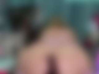 Live cam show with -R-A-R-E- - Average on SinfulBabes