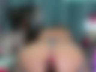 -R-A-R-E-'s Live Sex Cam Show