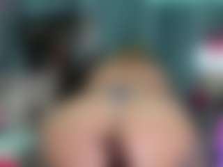 Live cam show with -R-A-R-E- - Middle Aged on Camsoda