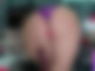 Show live cam dengan -R-A-R-E- - Underwear di Camsoda