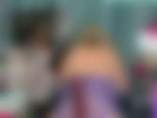 -R-A-R-E-'s Live Sex Cam Show