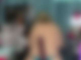 -R-A-R-E-'s Live Sex Cam Show