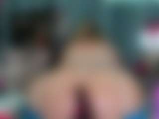 Show en direct avec -R-A-R-E- - Big Tits Mature sur Camsoda