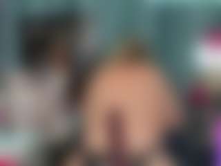 -R-A-R-E-'s Live Sex Cam Show