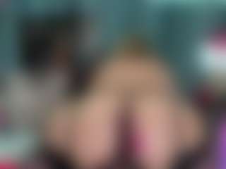 -R-A-R-E-'s Live Sex Cam Show