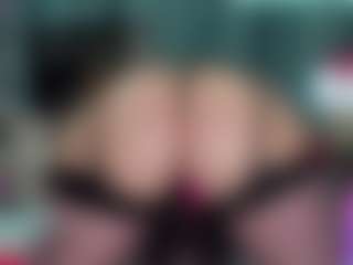 Live cam show with -R-A-R-E- - Blonde Hair MILF on Dare Cams