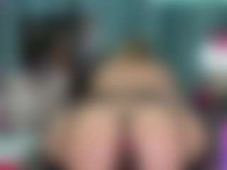 -R-A-R-E-'s Live Sex Cam Show