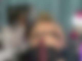 -R-A-R-E-'s Live Sex Cam Show