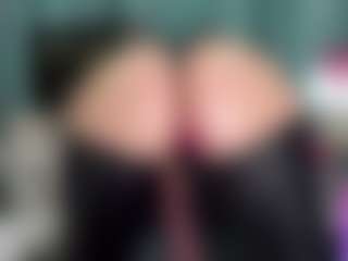 -R-A-R-E-'s Live Sex Cam Show