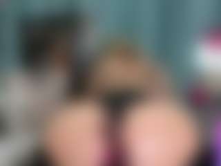 -R-A-R-E-'s Live Sex Cam Show