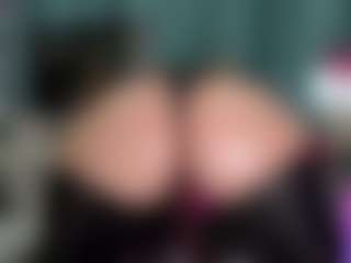 Live cam show with -R-A-R-E- - Underwear on nudelive.tv