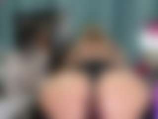 Live cam show with -R-A-R-E- - Squirt Mature on Camsoda