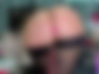 Live cam show with -R-A-R-E- - Middle Aged on Fling VIP Chat
