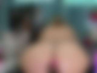 Live cam show with -R-A-R-E- - BBW on Soda Cam