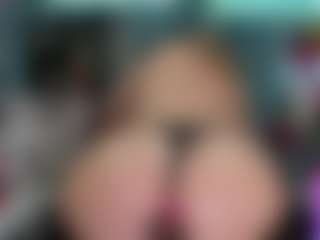 Live cam show with -R-A-R-E- - Butt Plug on xxxlivecams.org