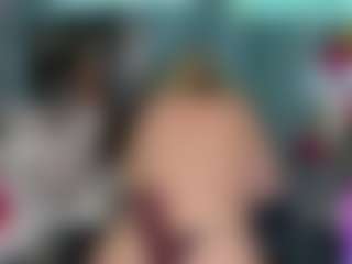 -R-A-R-E-'s Live Sex Cam Show