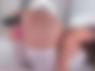 Live cam show with Dakota Blare - Short on Gym Cam Girls
