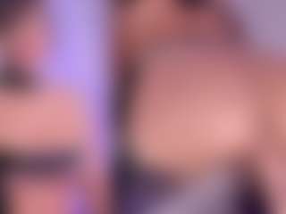 Live cam show with Dakota Blare - Fit on Camsoda