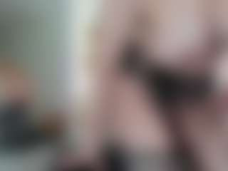 Classy4uuuu's Live Sex Cam Show