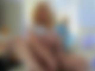 Classy4uuuu's Live Sex Cam Show