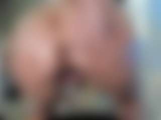 Classy4uuuu's Live Sex Cam Show