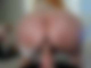 Classy4uuuu's Live Sex Cam Show