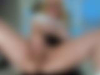 Classy4uuuu's Live Sex Cam Show