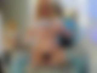 Live cam show with Classy4uuuu - Squirt Mature on camwithhim.com
