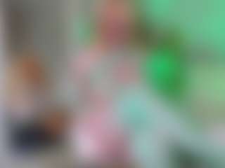 Classy4uuuu's Live Sex Cam Show