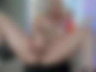 Classy4uuuu's Live Sex Cam Show