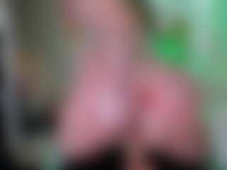 Classy4uuuu's Live Sex Cam Show