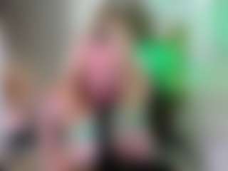 Classy4uuuu's Live Sex Cam Show