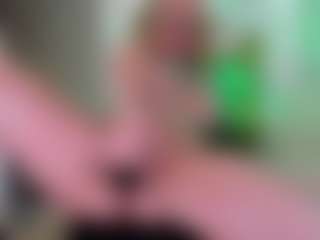 Classy4uuuu's Live Sex Cam Show