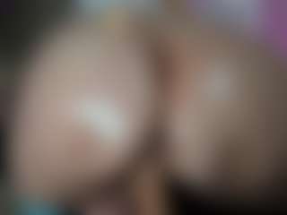 Classy4uuuu's Live Sex Cam Show