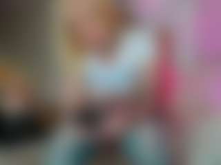 Classy4uuuu's Live Sex Cam Show