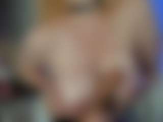 Classy4uuuu's Live Sex Cam Show