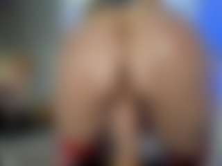 Classy4uuuu's Live Sex Cam Show