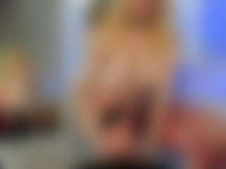 Classy4uuuu's Live Sex Cam Show