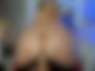 Live cam show with Classy4uuuu - BBW on Camsoda