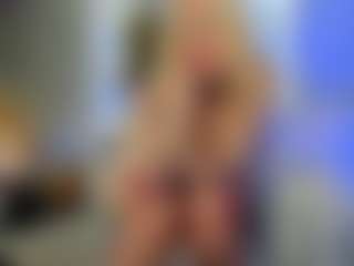 Classy4uuuu's Live Sex Cam Show